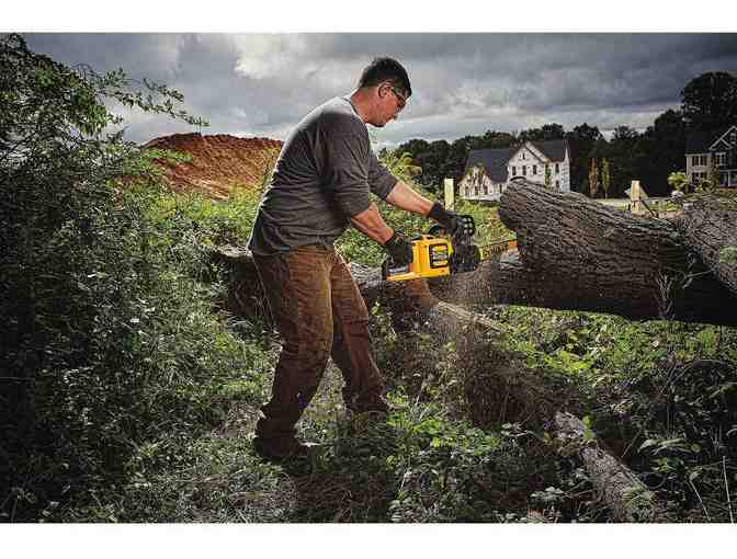 DEWALT DCCS670X1 FLEXVOLT 60V MAX Lithium-Ion Brushless 16' Cordless Chainsaw!