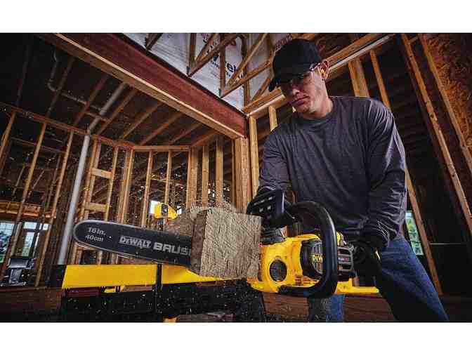 DEWALT DCCS670X1 FLEXVOLT 60V MAX Lithium-Ion Brushless 16' Cordless Chainsaw!