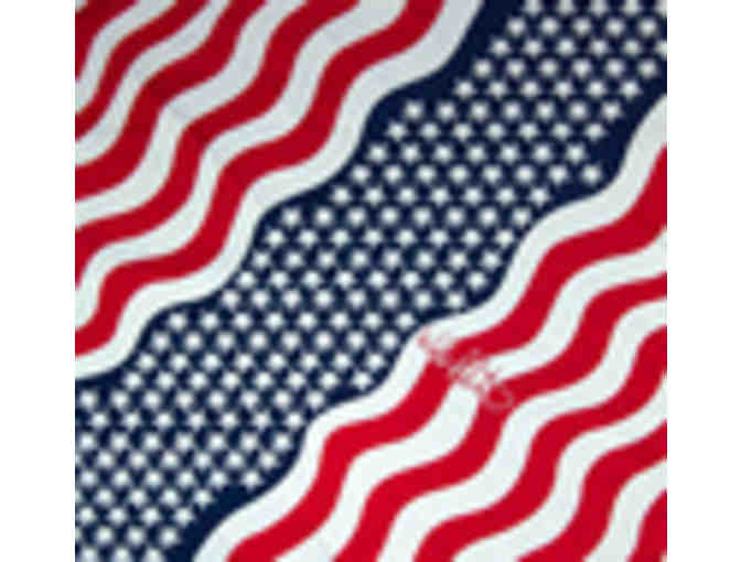 'Duck Dynasty' Christmas Gift Bag Filled with 4 Ornaments, DVDs, Decals, Si Cup & Bandana!