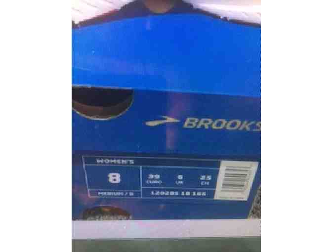 Brooks's Patriotic Womens Shoe! Size 8, Original Box! Free shipping!