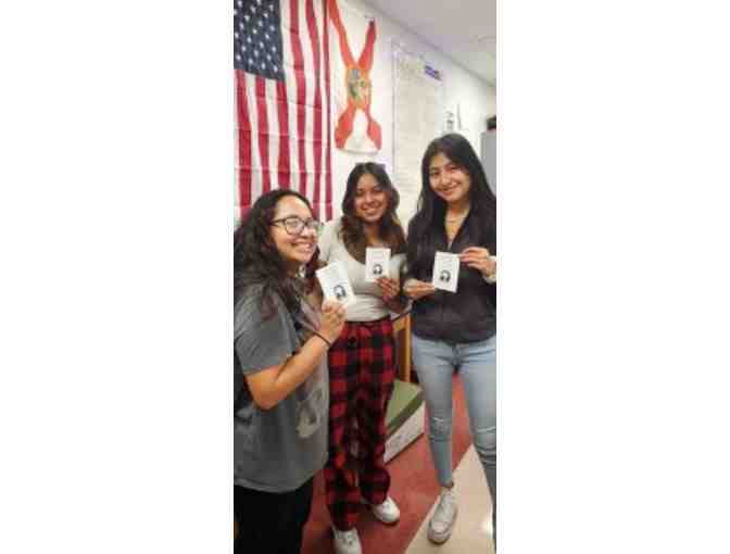 Bundle of U.S. Constitutions, Pocket-Sized booklets, Translated Into Spanish!