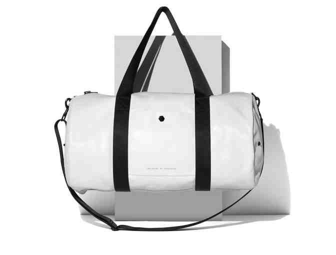 AMPERSAND AS APOSTROPHE - O.G. DUFFLE - THE CAT'S PAJAMAS