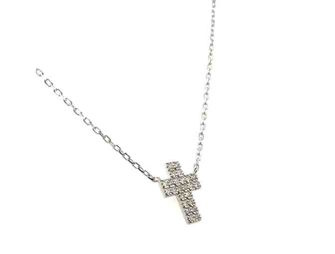 14KT WHITE GOLD DIAMOND CROSS PENDANT NECKLACE