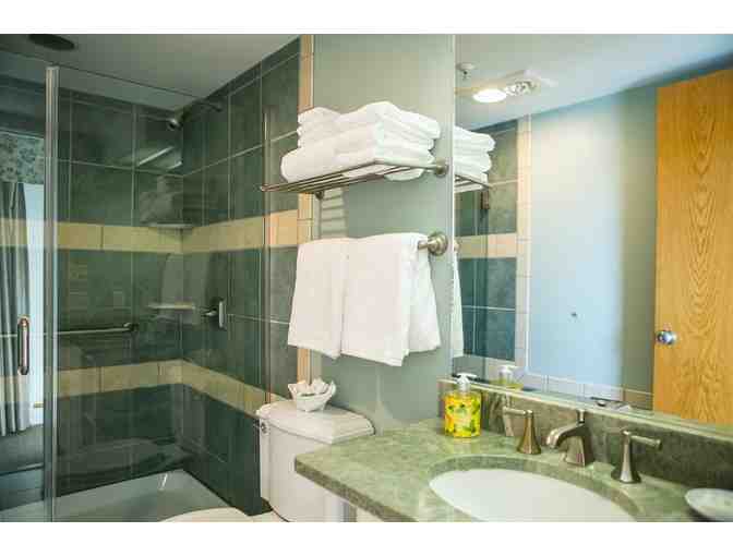 Newport Bay Club and Hotel - 3 Night Stay + Dining Vouchers