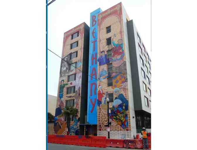 Private Walking Tour in San Francisco: Murals and the Multi-Ethnic Mission (and Chocolate)