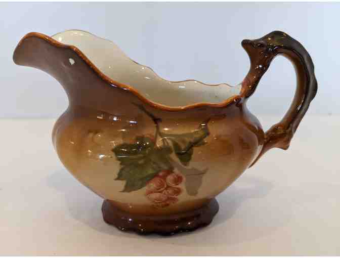 Currants Laughlin Art China Cups, Saucers, and Creamer