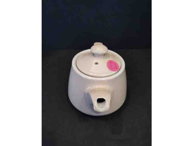 Hall China Flesh No-Drip Teapot w/Lid