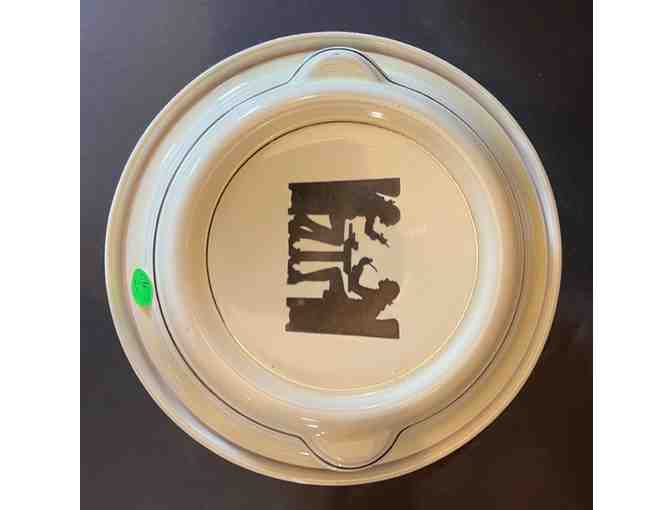 Hall China Silhouette Medallion Casserole Dish with Lid