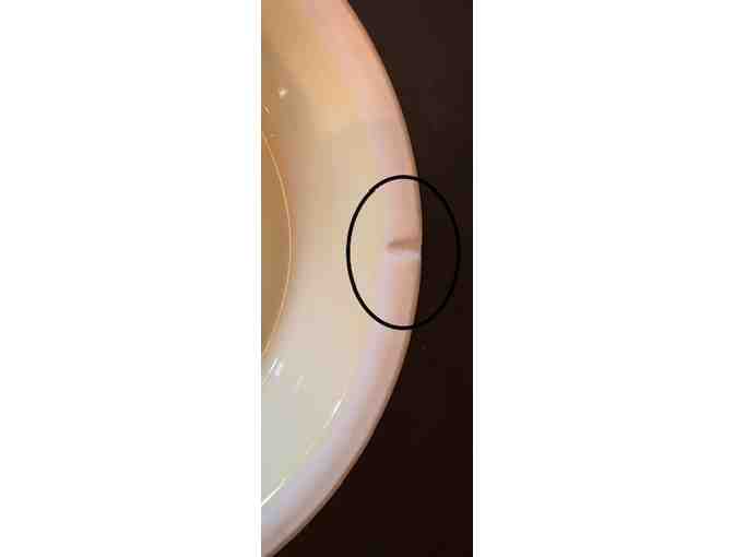 Hall China Silhouette Medallion Casserole Dish with Lid