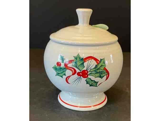 Homer Laughlin Fiesta Christmas Holly & Ribbon Sugar Bowl with Lid