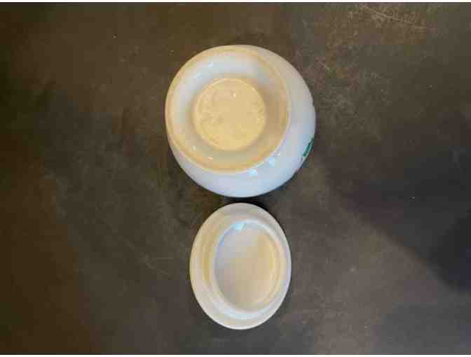 Homer Laughlin Fiesta Christmas Holly & Ribbon Sugar Bowl with Lid