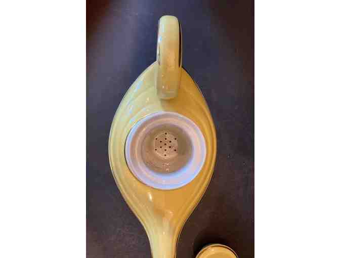 Hall China Alladin Teapot Canary with Golden Broke Line