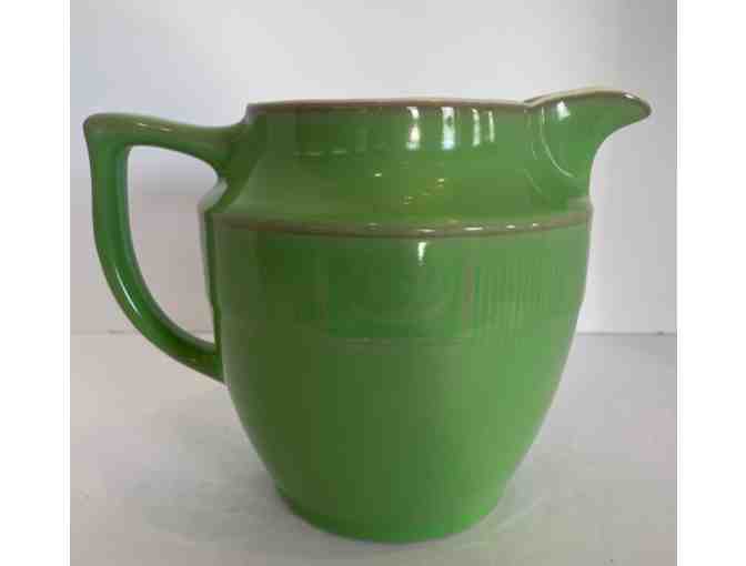 Hall China Medallion Jug in Lettuce Green