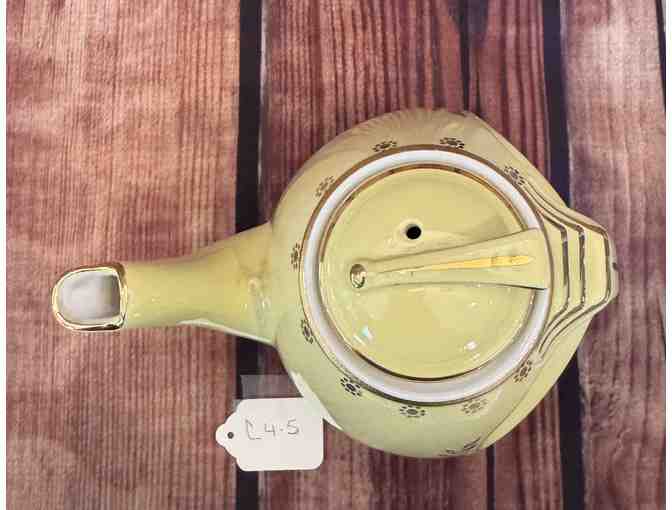 Hall China Canary Yellow Sundial Teapot 6 Cup