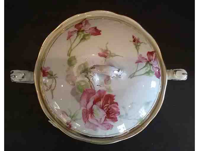 Sevres China Company Covered Dish 1900-1908