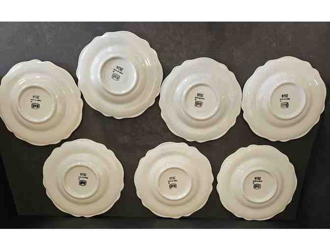 Hall China 11 pcs Ruffled Plates