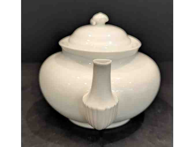 Knowles Taylor & Knowles Lotus Ware Tea Pot