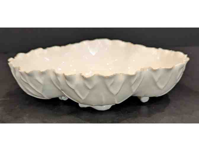 Knowles Taylor & Knowles Lotus Ware Footed Dish