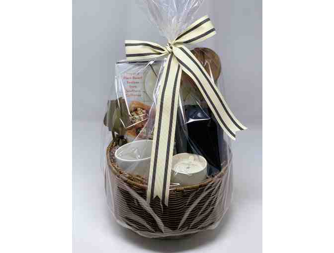 D+G Blooms-Awesome Gift Basket!