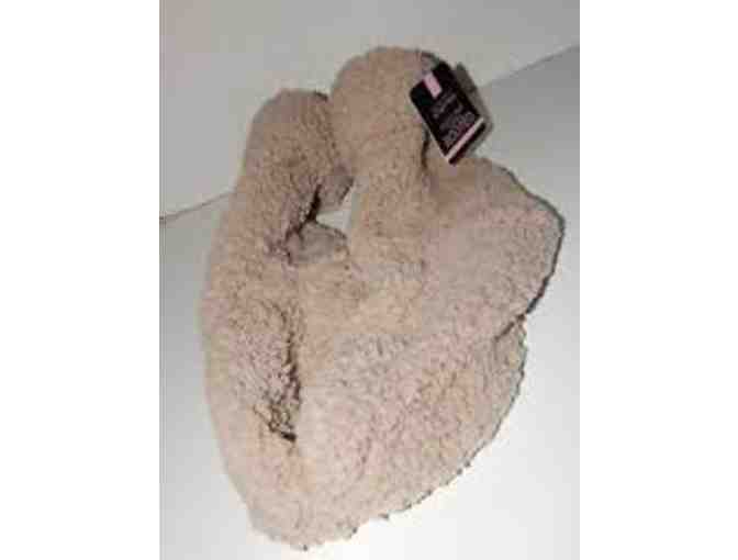 Berkshire Blanket & Fleece Lined Sherpa Booties