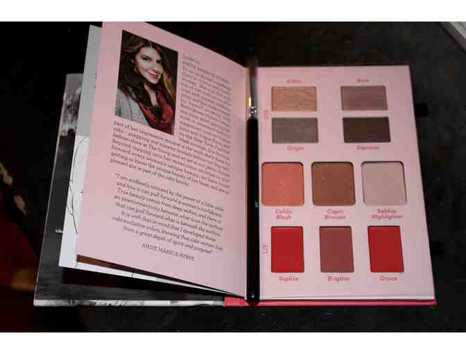 cabi La Dolce Vita Makeup Palette