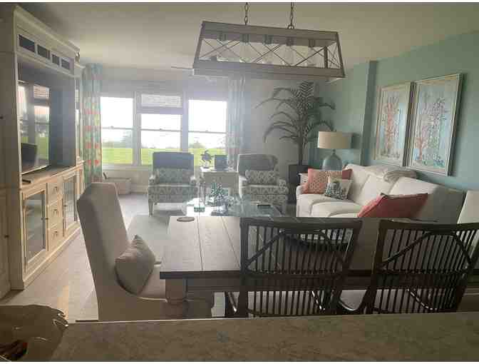 Crescent Beach Condo - One Week