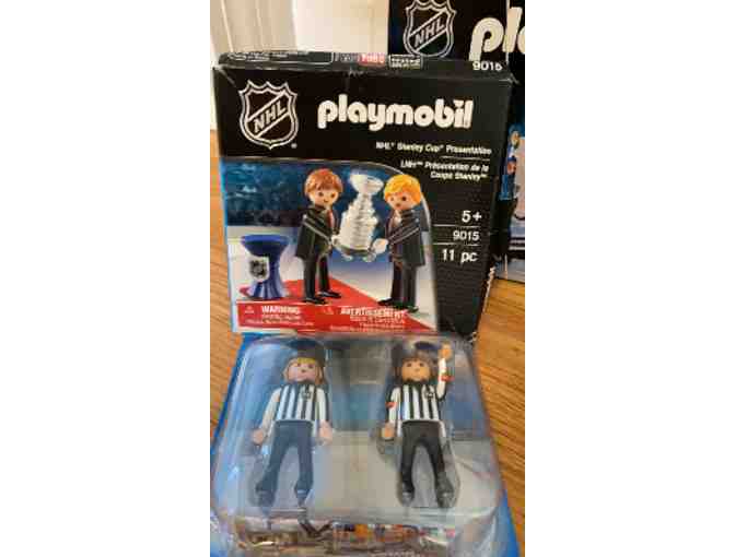 LOT OF PLAYMOBILE HOCKEY THEMED TOYS.