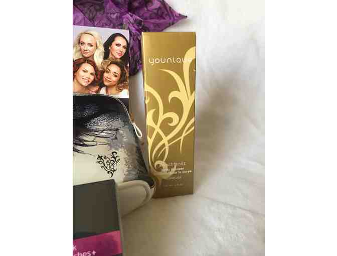 Younique Cosmetic Basket