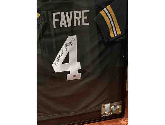 Brett Favre Autographed Jersey