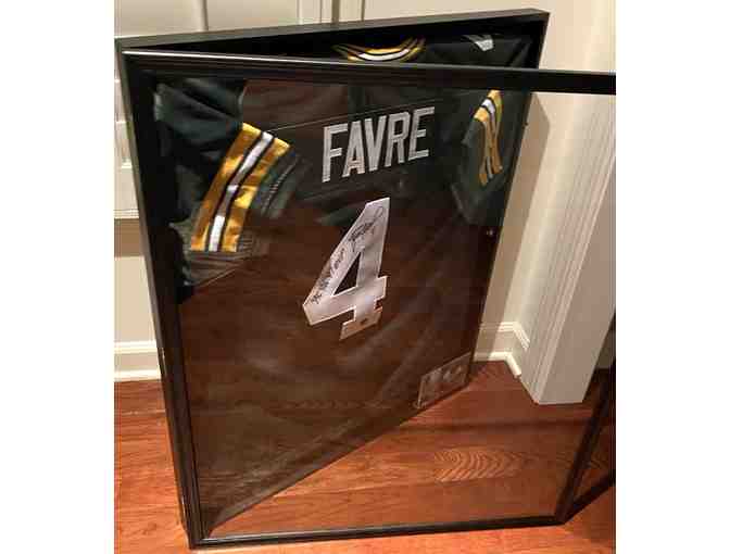 Brett Favre Autographed Jersey