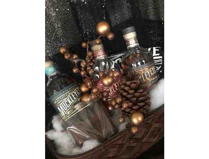 Muckleye Distillery Basket