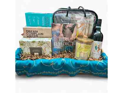 Comfort Basket - Weighted Blanket, Foot Massager, Moisture Set, Crime Book & Wine