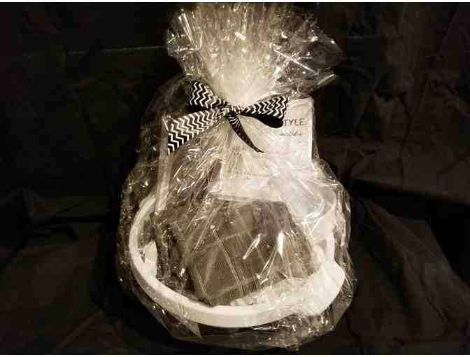 Dream Dinners Experience Basket: 6 Family Dinners Plus Party for 10