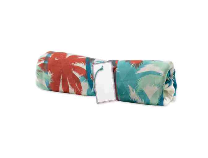 24 Fashion Sweatshirt Blankets from MV Sport