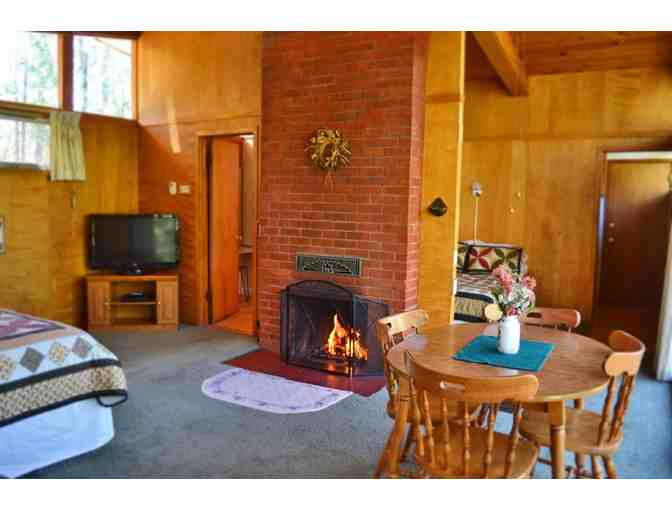 Woodland Park Manor in Idyllwild - 2 Nights Lodging