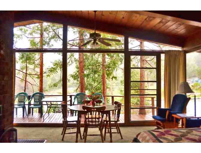 Woodland Park Manor in Idyllwild - 2 Nights Lodging