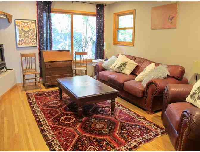 One Night Stay at Lake Arrowhead Cottage: $195 Value!