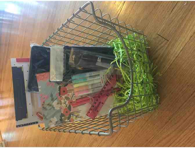 Spanish 3rd Grade Class Project ~ Creative Journaling Basket