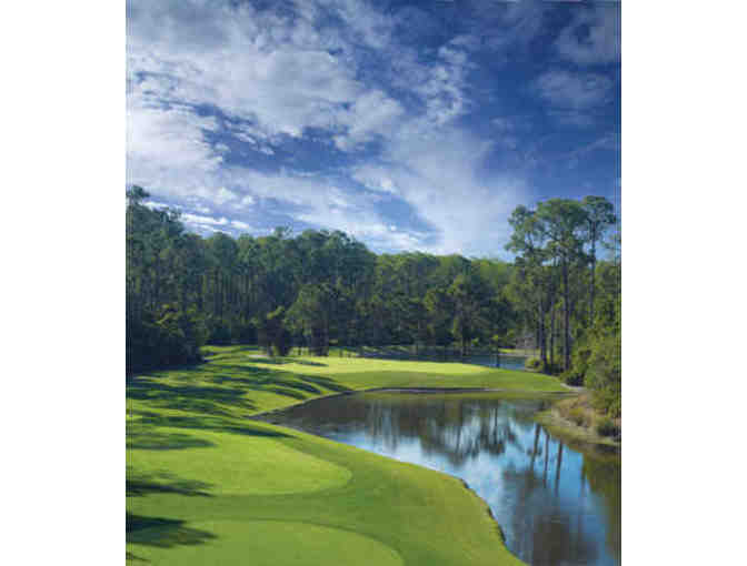 Grande Vista Golf Club - One foursome with carts