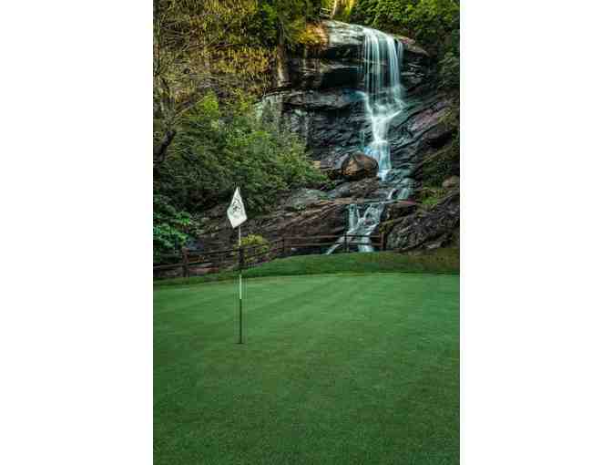 Highlands Falls Country Club - One foursome with carts