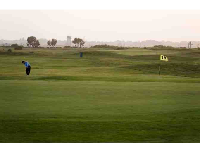 Metropolitan Golf Links - One foursome with carts