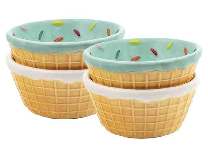 Holy Cow Ice Cream Cafe $25 Gift card and gift pack