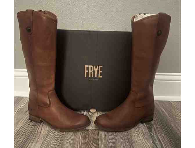 Frye's Finest: Handcrafted Leather Boots for Women - Photo 1