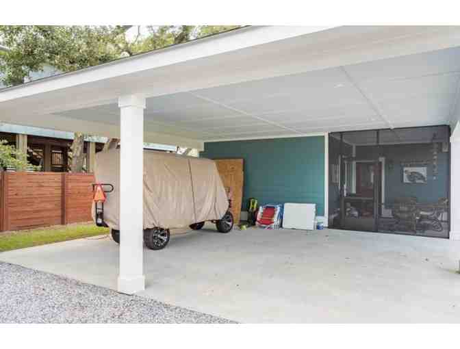 "Big Blue" Beach Bungalow Getaway in Waveland, MS - Photo 10