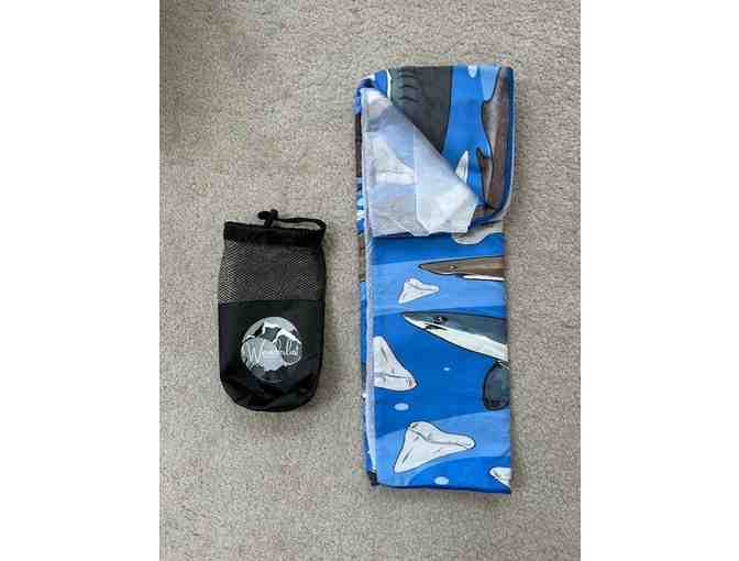 TOWEL: SHARK - Travel (Quick-dry, microfiber, new)