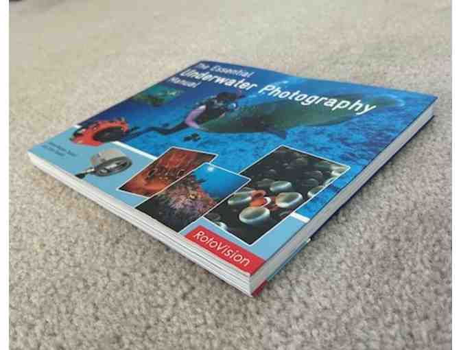 BOOK: Photography - 'Underwater Photography Manual' (New)