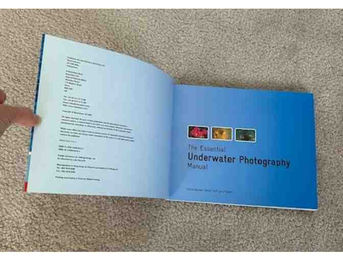 BOOK: Photography - 'Underwater Photography Manual' (New)