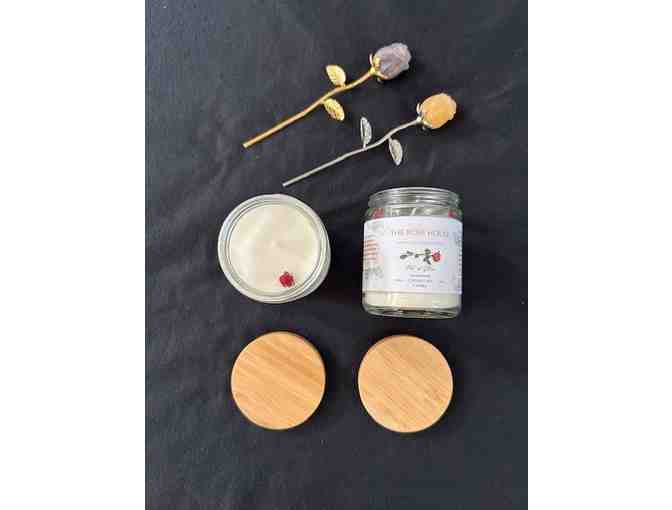 CANDLE+ROSE Gift Set (2 Coconut Candles + Rock Roses) - Handcrafted