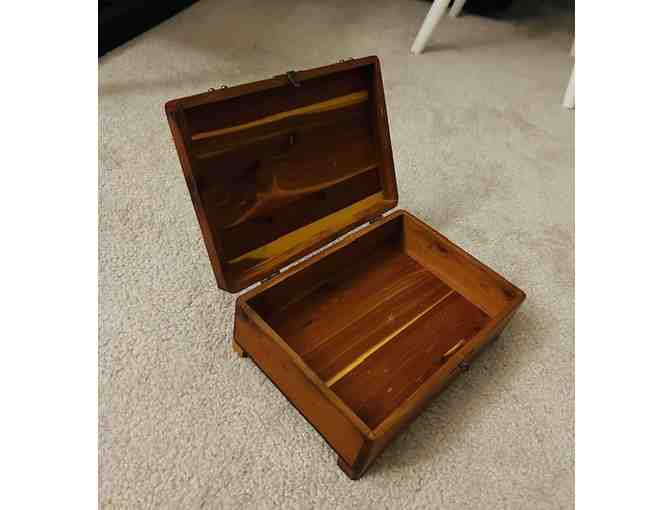 VINTAGE: 1950 Cedar-Wood, 'Pilliod Swanton' (Jewelry, Keepsake, Treasure Box)