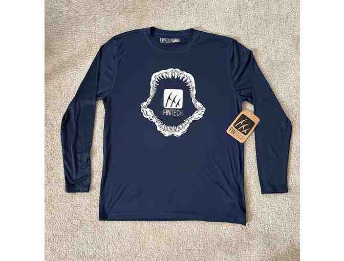 SHARK TOOTH Sun Shirt (UPF-50) - Medium, Longsleeve, - Photo 1